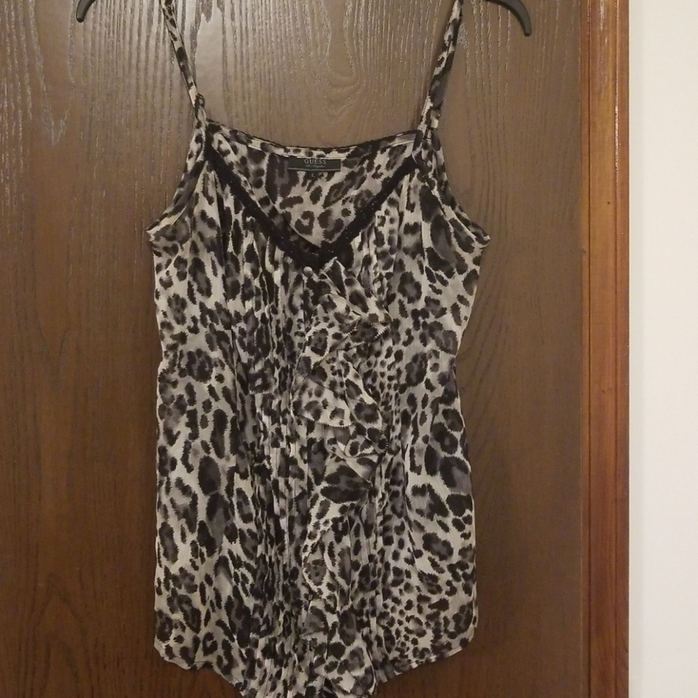 Guess top
